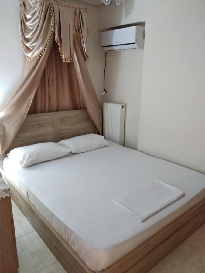 Penthouse Deluxe Apartment At Пирей Экстерьер фото